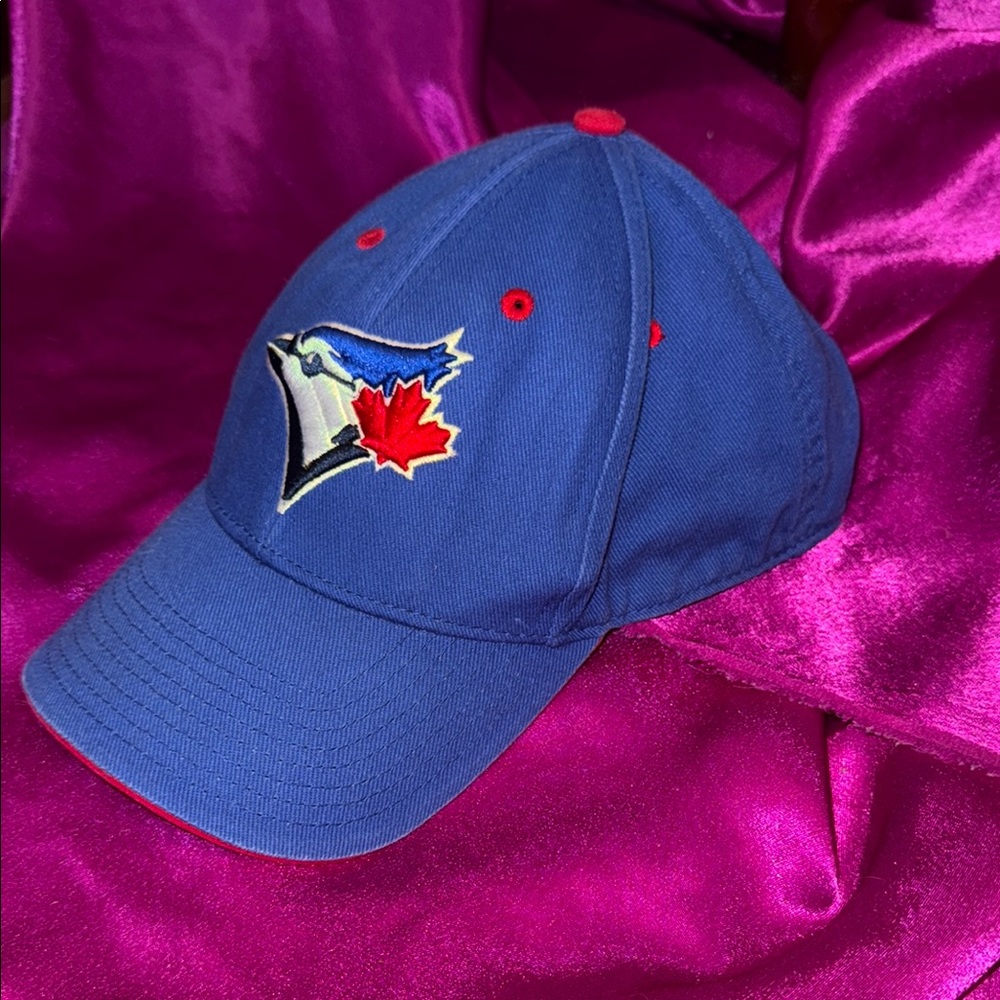 Toronto Blue Jays Velcro back one size fit all Blue Baseball Cap with Logo